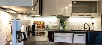 Die Wohnung Befindet Sich in Zentraler Lage Direkt im Historischen und Maleris