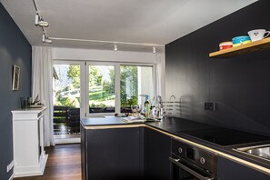 Køleskab, ovn, kogeplade, opvaskemaskine