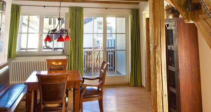 GenieĂen Sie in der Ferienwohnung in Oberstaufen den Charme des AllgĂ€us.