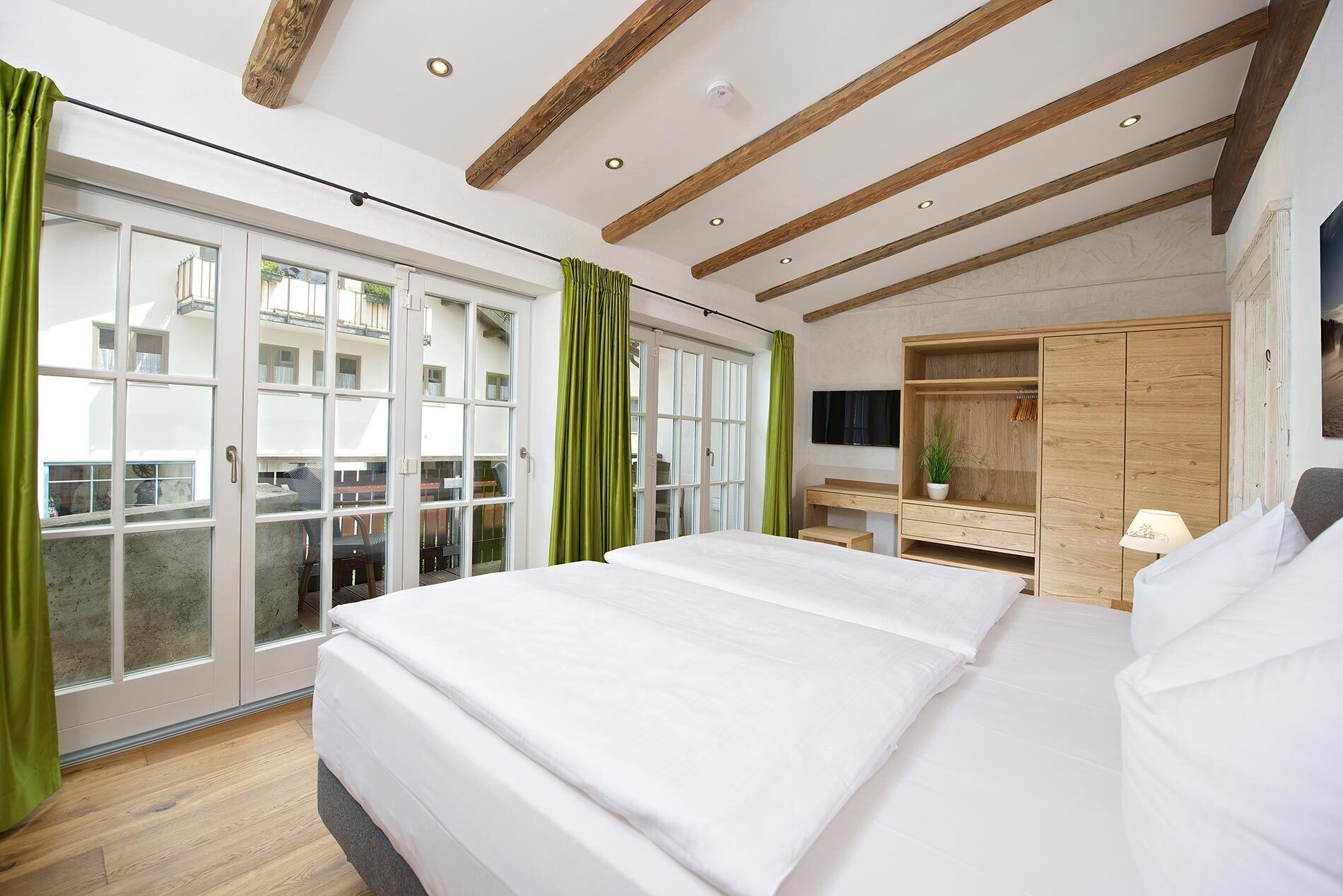 3 habitaciones y wifi gratis 