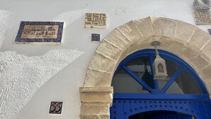 تفاصيل الفندق من الخارج
