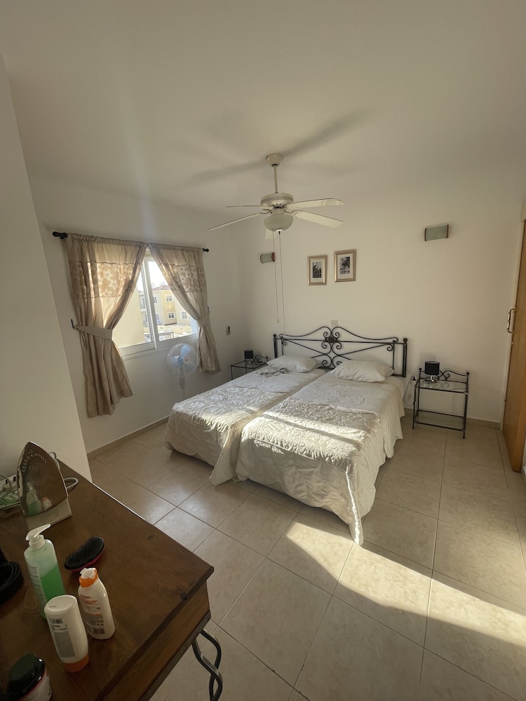 Beautiful Holiday Home Close To Everything In Paphos - Paphos