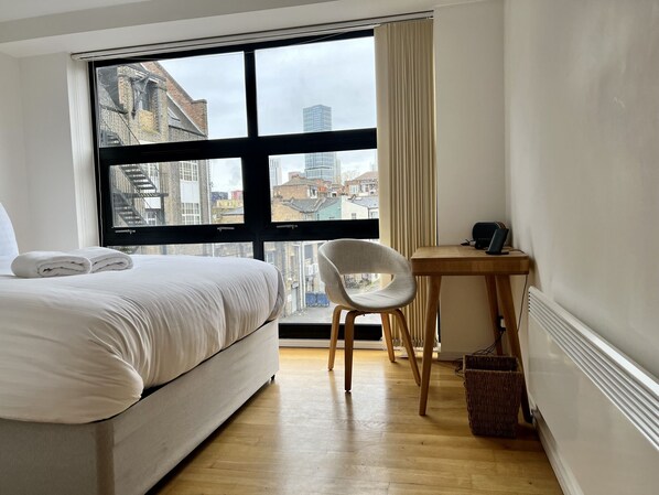 2 bedrooms, iron/ironing board, free WiFi