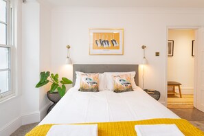 City Apartment | 1 bedroom, iron/ironing board, free WiFi - Oakfield Place (Bristol)