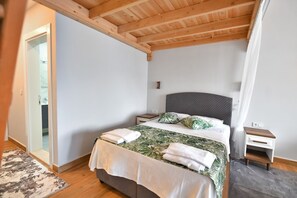 Appartement familial | Coffre-fort, fer et planche à repasser, accès au Wi-Fi (inclus)