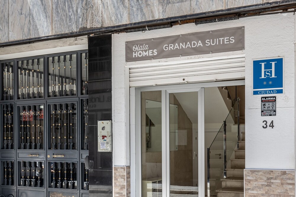 Olala Granada Suites