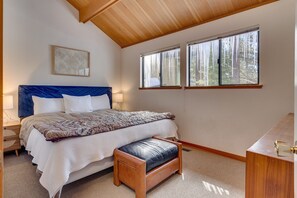 3 habitaciones, escritorio, wifi y ropa de cama