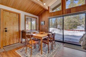 166 Tiger Tail Rd Tahoe City-print-008-013-Dining Room-4200x2800-300dpi