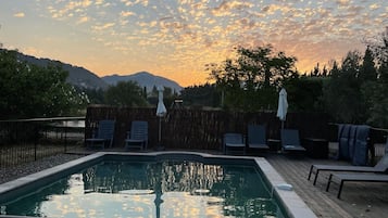 UdendĂžrs pool, opvarmet pool