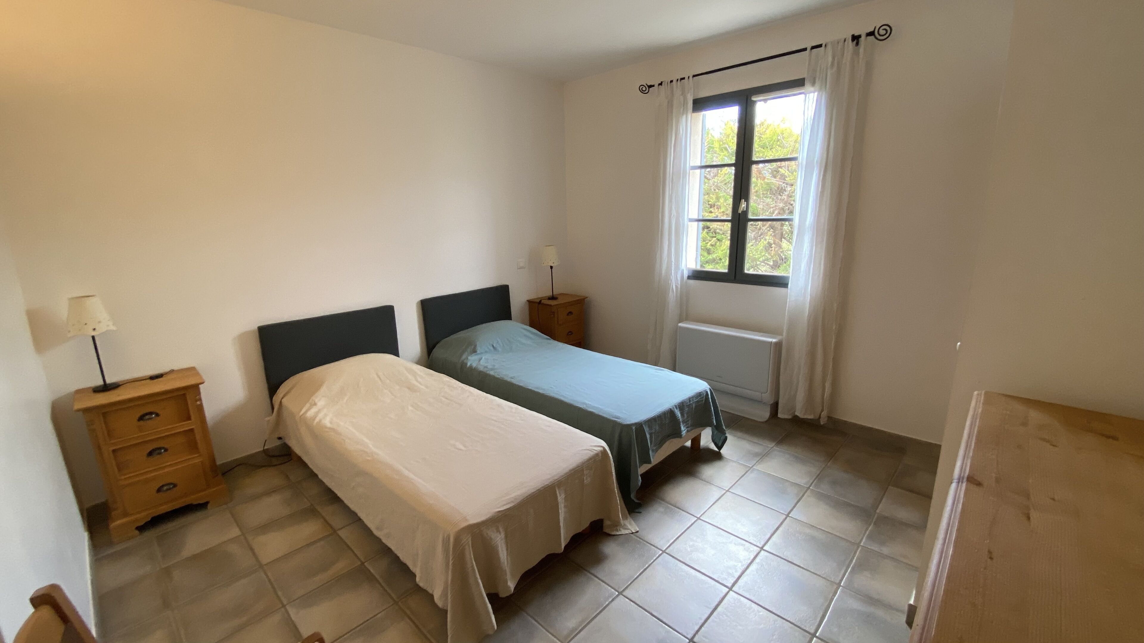 Charming house in Provence in a domain with private and heated swimming pool