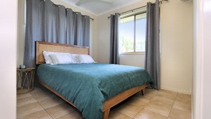 4 bedrooms, free WiFi, bed sheets