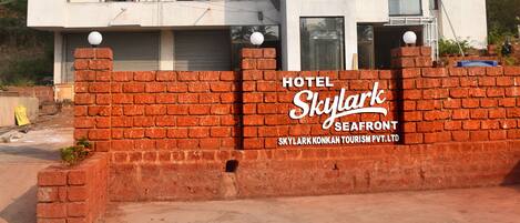 Fachada da propriedade