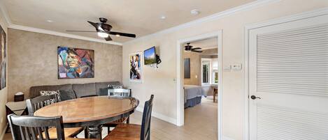 Deluxe Villa, 1 Queen Bed with Sofa bed | 1 bedroom, laptop workspace, iron/ironing board, free WiFi