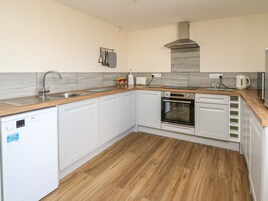 Lavavajillas, utensilios de cocina