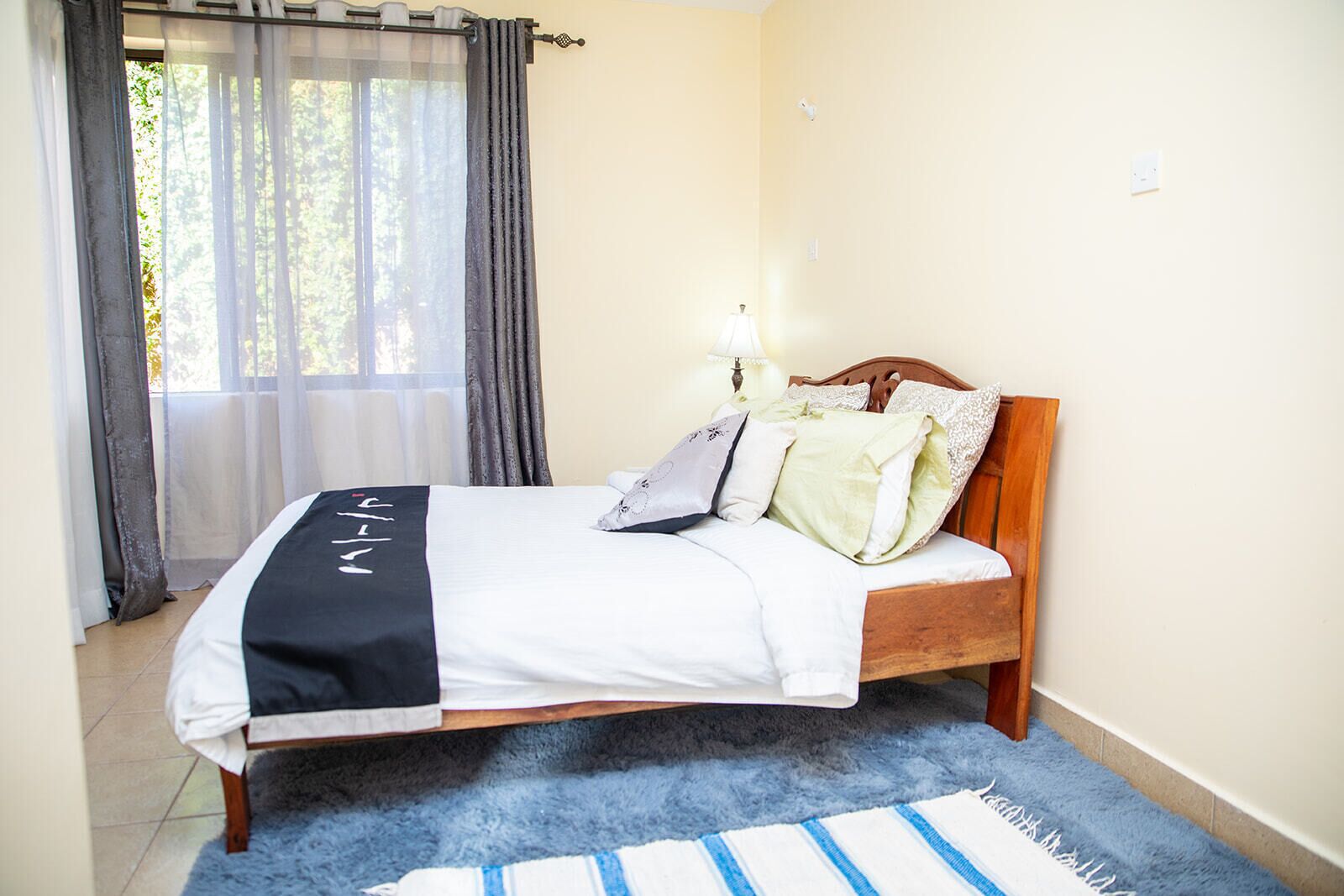 3 slaapkamers, een bureau, een strijkplank/strijkijzer, gratis wifi