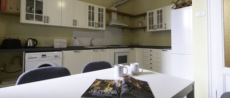 Oven, stovetop, dishwasher, toaster