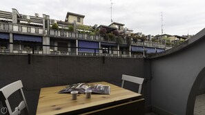 Lejlighed (2 Bedrooms) | Udendørs spisemuligheder