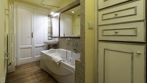 Appartement (2 Bedrooms) | Salle de bain