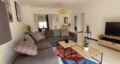 Villa ideally located in a quiet area 5 minutes from the sea