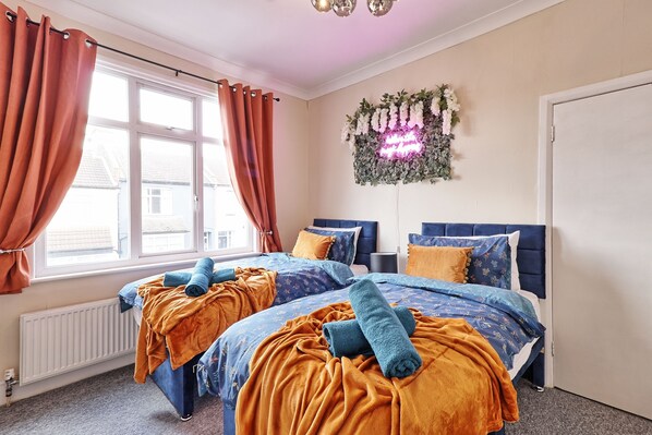 House | 3 bedrooms, soundproofing, iron/ironing board, free WiFi