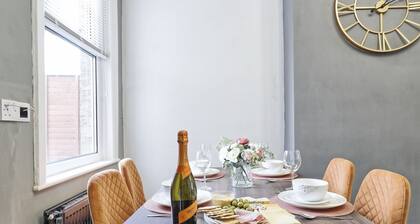 Captivating 2bed House in Southend Pet Friendly!