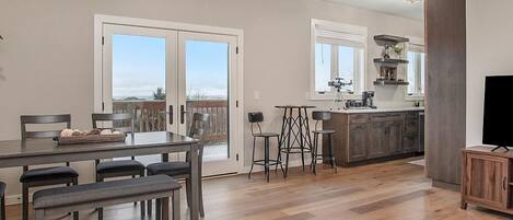 Een televisie en videogames