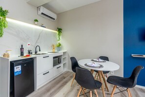 Studio Superior Família | Cozinha privada | Frigobar