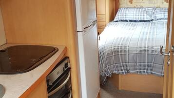 Chalet, 1 Queen Bed with Sofa bed | 1 bedroom, free WiFi, bed sheets