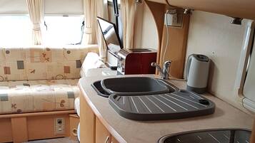 Chalet, 1 Queen Bed with Sofa bed | Private kitchen | Fridge, microwave, oven, stovetop