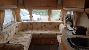 Chalet, 1 Queen Bed with Sofa bed | Interior