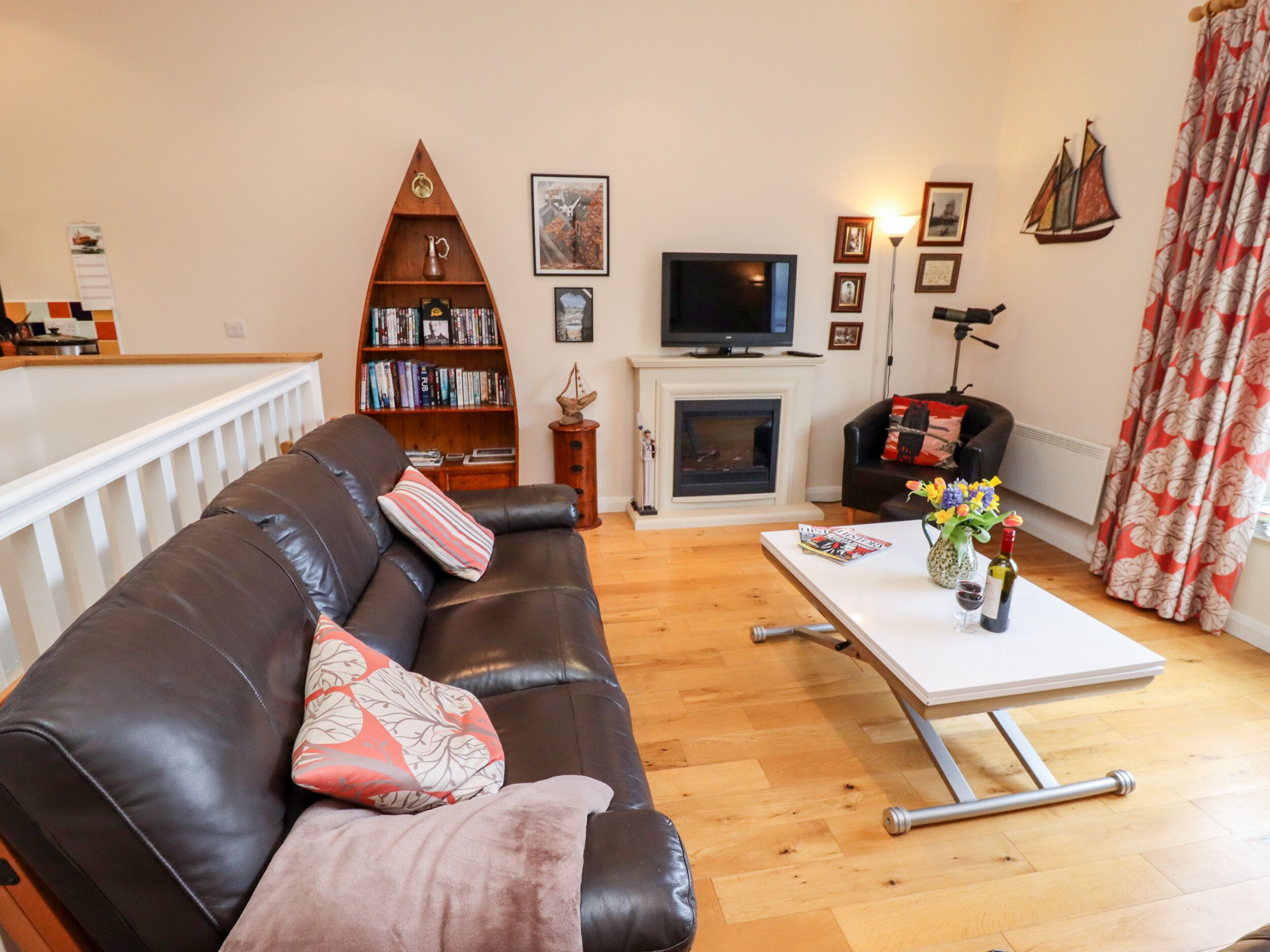 TUKSUMDUIN, family friendly, character holiday cottage in Whitby
