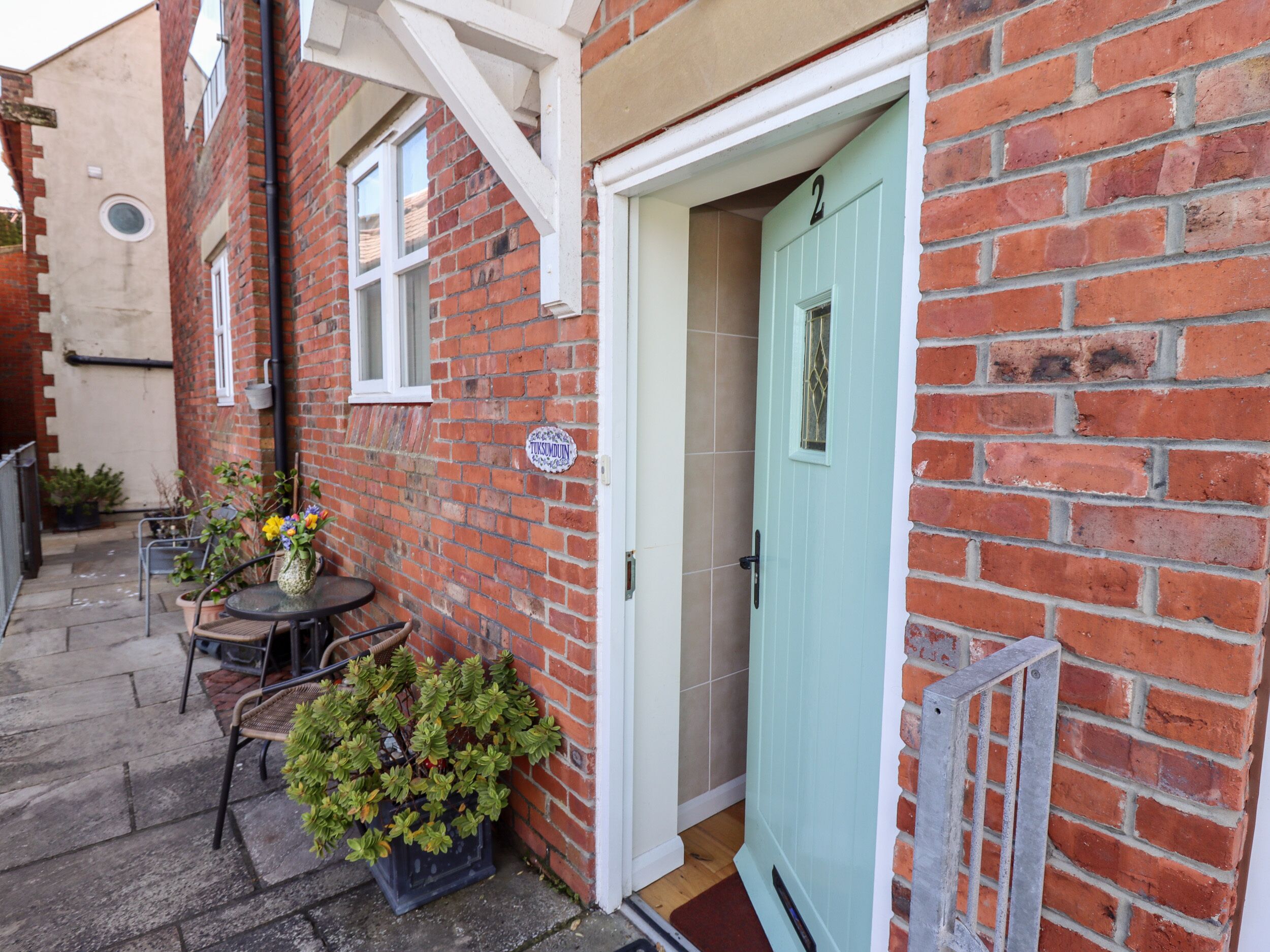 TUKSUMDUIN, family friendly, character holiday cottage in Whitby