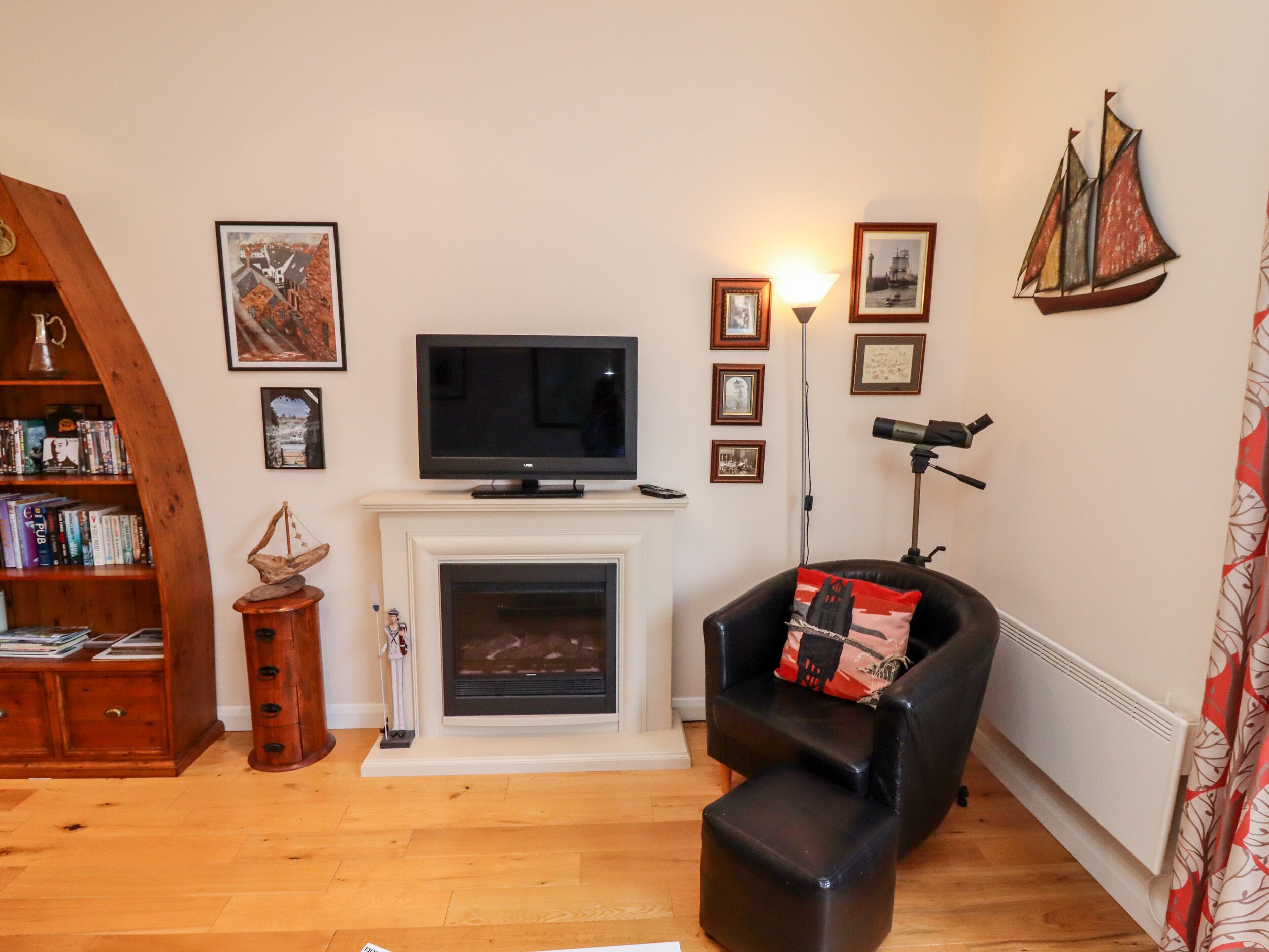 TUKSUMDUIN, family friendly, character holiday cottage in Whitby