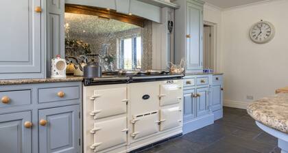 Willowgarth House, Great Smeaton, Yorkshire Dales
