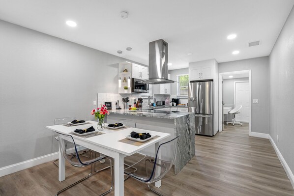 Fridge, microwave, oven, stovetop