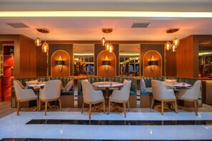 Restaurant - Elysium Deluxe Suites  (Antalya)