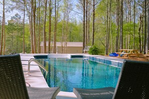 Piscine extérieure, piscine chauffée