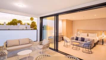 Minibar, bureau, Wi-Fi gratuit, draps fournis