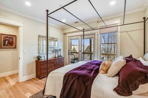 4 Schlafzimmer, Bügeleisen/Bügelbrett, Reisekinderbett, WLAN