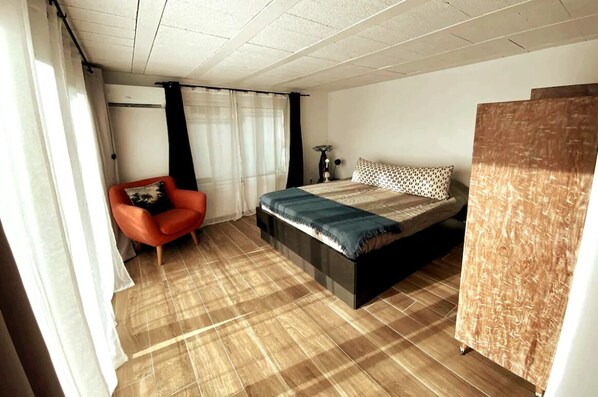 1 chambre, bureau, lit de bébé portatif, accès au Wi-Fi (inclus)