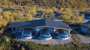 Luxury Kelo-Glass Igloo | Decoración individual, mobiliario individual, escritorio