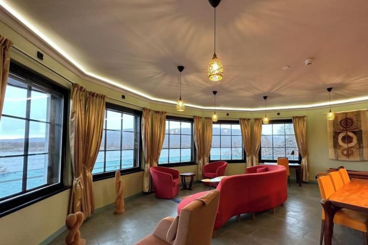 Deluxe Teno Suite