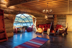 Luxury Kelo-Glass Igloo | Living area