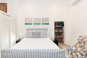 1 habitación y ropa de cama
