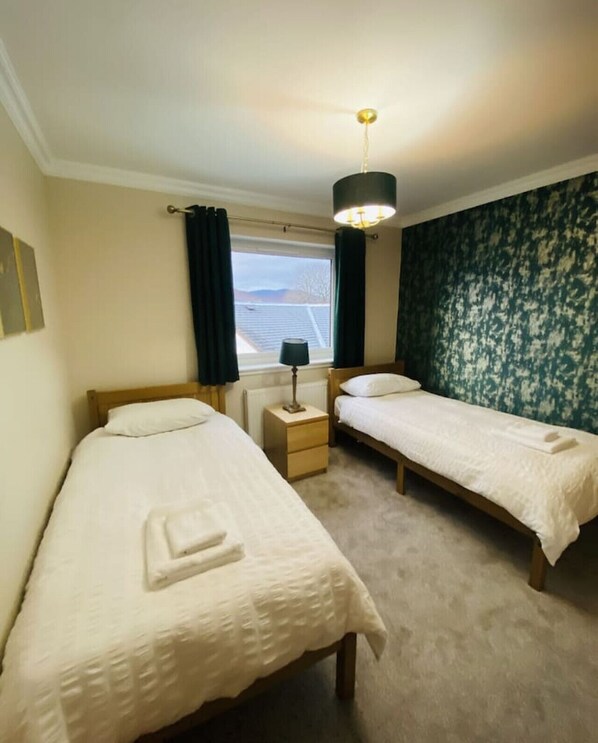 1 غرفة نوم ومكواة/لوح كي وواي فاي وملاءات أسرّة