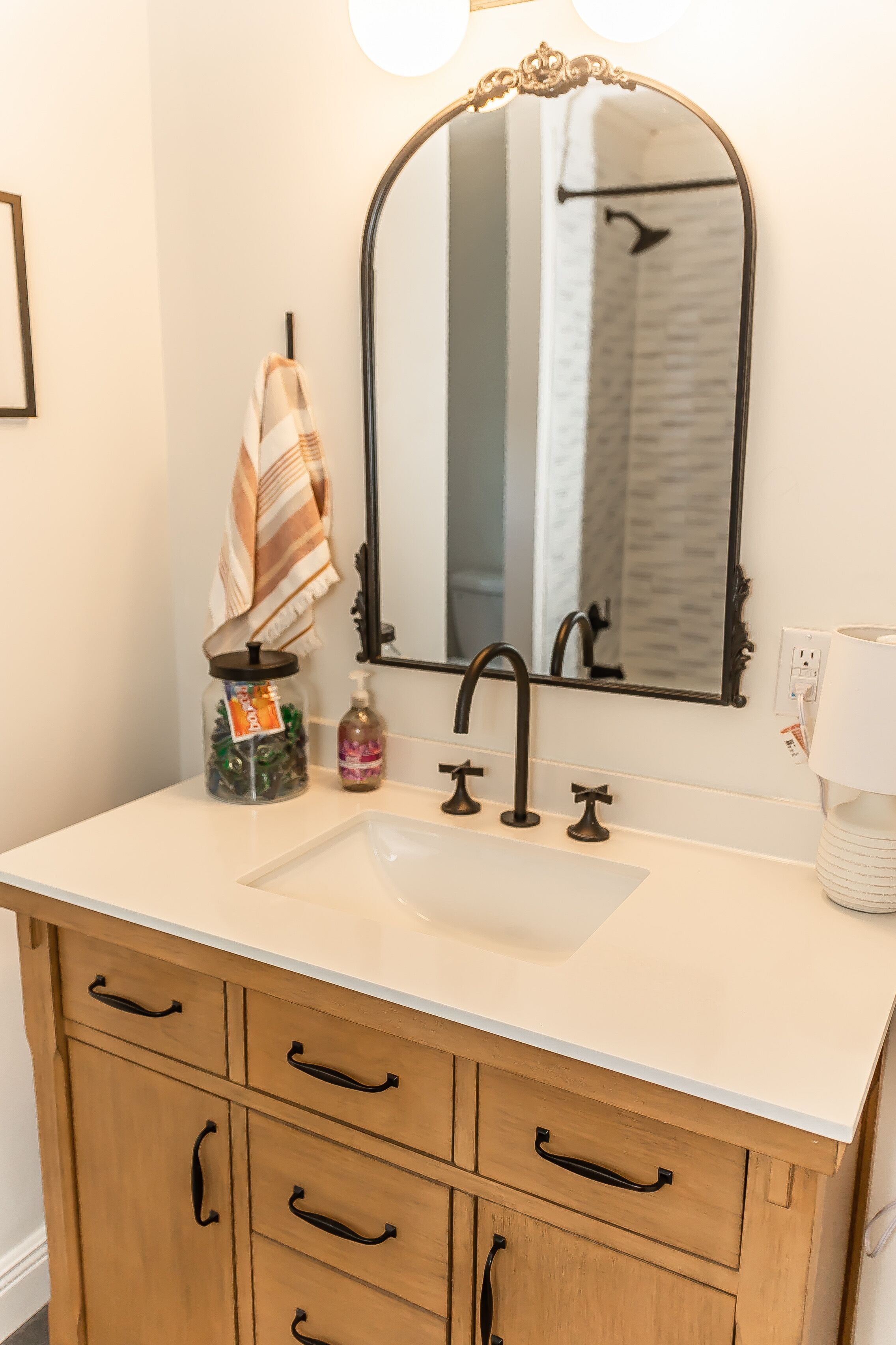 Cozy cottage close to downtown Hayesville