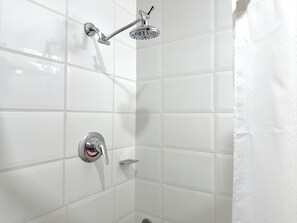 Bathroom - Ficus Hotel (San Juan)