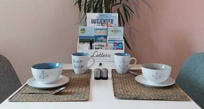 Holiday apartment Alte Schule Ruhwarden / Centrally located and quiet