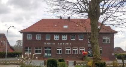 Holiday apartment Alte Schule Ruhwarden / Centrally located and quiet