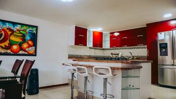 傳統聯排別墅 | 私人廚房 | 微波爐